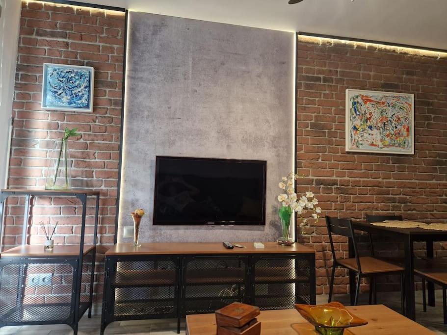Piso Con Fantastica Ubicacion Apartamento *